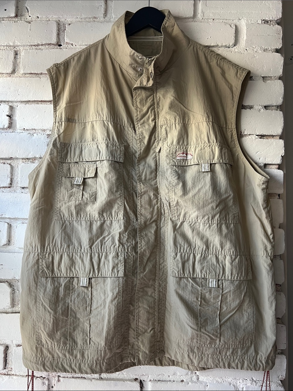 Men's Sleeveless Utility Vest in Beige - Lightweight Field Style fisherman